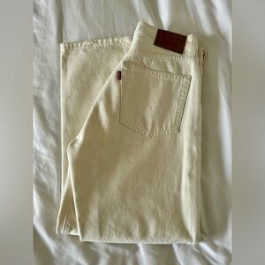Levi's 501 Crop Ecru Jeans